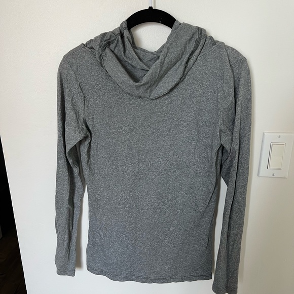 Vanderbilt University Lightweight Gray Pullover - Picture 3 of 3